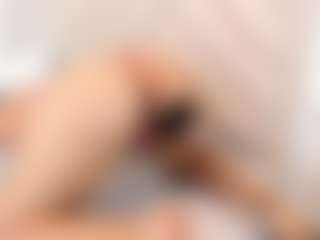 Live cam show with emmawatson-1 - Normal on Camsoda