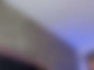 MaddyJhones-1's Live Sex Cam Show