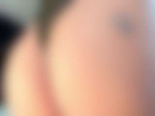 Live cam show with MaddyJhones-1 - Fuck Machine on Camsoda