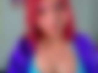 Live cam show with MegamWhite - MILF Teen (18+) on Mixed Magazine Live