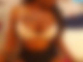 Live cam show with EBONY X - Smoking on chickslive.net