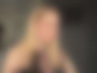 Live cam show with SantanaAveritte - Facial on Camsoda