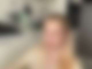 Live cam show with SantanaAveritte - Moaning on livesuperchat.net