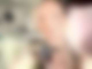 Live cam show with SantanaAveritte - Body Massage on slutload