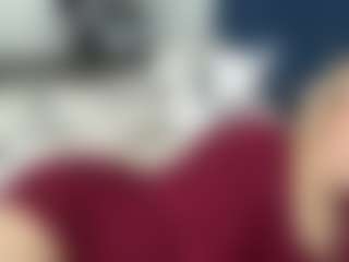 Live cam show with SantanaAveritte - Body Massage on madthumbs