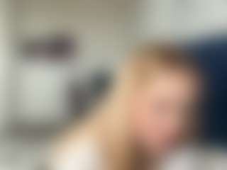 Live cam show with SantanaAveritte - Body Massage on Camsoda