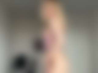 SantanaAveritte's Live Sex Cam Show