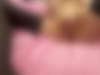 Live cam show with SantanaAveritte - Moaning on CamwithHer