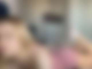 Live cam show with SantanaAveritte - Altgirl on TeamSkeetLive