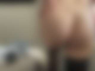 Live cam show with SantanaAveritte - Flash on Lustler