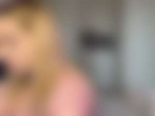 Live cam show with SantanaAveritte - Flash on Camsoda