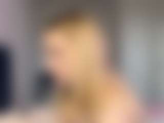 Live cam show with SantanaAveritte - Flash on Camsoda