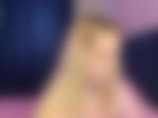 Live cam show with SantanaAveritte - Thong on Camsoda