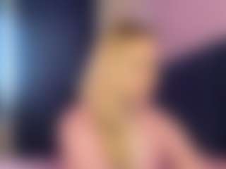 Live cam show with SantanaAveritte - Thong on Camsoda