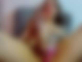 Live cam show with KristenMeloche - Caucasian on friskycurves.com