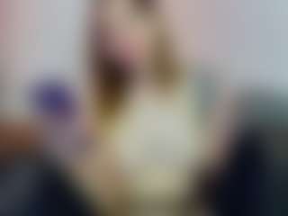 Live cam show with KristenMeloche - Submissive on TeamSkeetLive
