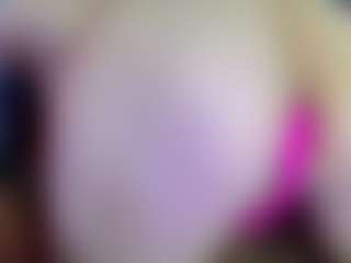 Live cam show with KristenMeloche - Caucasian on Big Tits