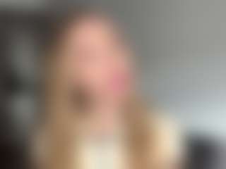 Live cam show with Amelie - College on CamClone