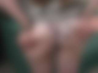 Live cam show with MerrillTurnbull - Facial on camtv