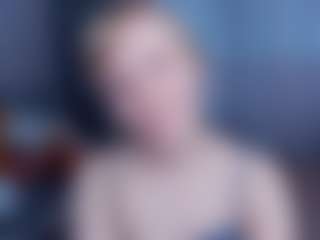 Live cam show with mine-dream - Moaning on dropp.cam