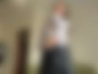 Live cam show with Lea - Average on 1on1-livenow