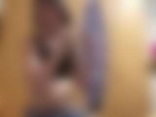 Live cam show with StevieStankaitis - Blue Eyes on Camsoda