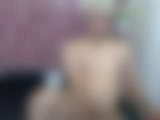 ZeusTrys's Live Sex Cam Show