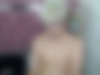 ZeusTrys's Live Sex Cam Show
