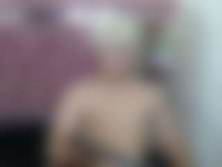ZeusTrys's Live Sex Cam Show