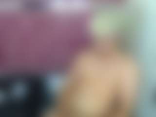 ZeusTrys's Live Sex Cam Show
