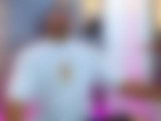 Live-Cam-Show mit ZeusTrys - No Smoking auf Camsoda