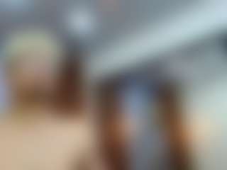 ZeusTrys's Live Sex Cam Show