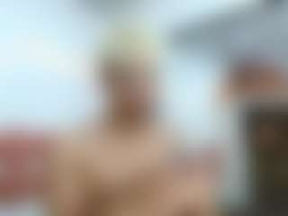ZeusTrys's Live Sex Cam Show