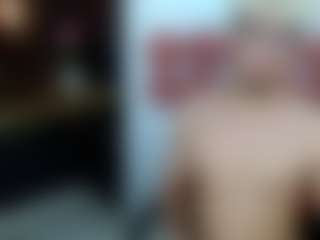 ZeusTrys's Live Sex Cam Show