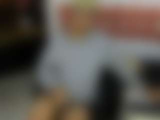 ZeusTrys's Live Sex Cam Show