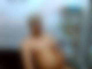 Live cam show with ZeusTrys - Colombia on Dolls Live