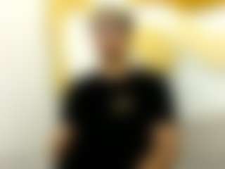 ZeusTrys's Live Sex Cam Show