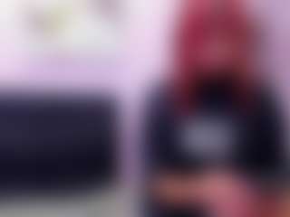 Live cam show with JulieMoon - Red Hair Fetish on Livezox