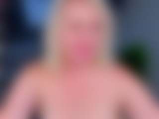 Live cam show with Lillit-Fabia - Public MILF on Camsoda
