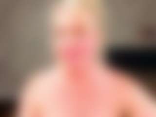 Live cam show with Lillit-Fabia - Teasing on boobsie.com