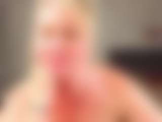 Live cam show with Lillit-Fabia - Teasing on milfzrlive.com