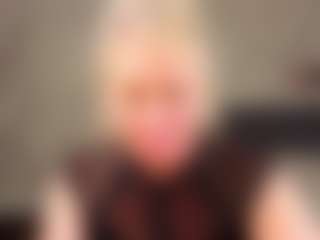 Live cam show with Lillit-Fabia - Middle Aged on sexylive.show