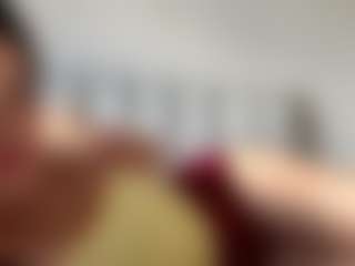 AveryHubric's Live Sex Cam Show