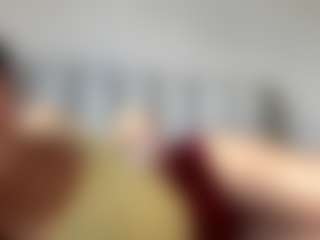 AveryHubric's Live Sex Cam Show