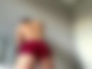 AveryHubric's Live Sex Cam Show