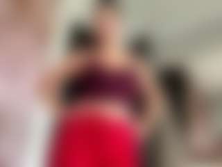 Live cam show with AveryHubric - Ass Clapping on TeamSkeetLive