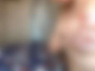 AveryHubric's Live Sex Cam Show