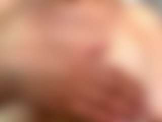 AveryHubric's Live Sex Cam Show