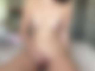 AveryHubric's Live Sex Cam Show