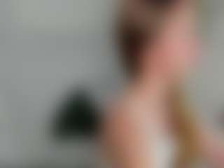 Live cam show with Eda-Viks - Panties on StripNow